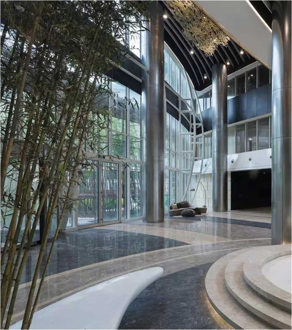 深圳福田國通大廈現(xiàn)代風格辦公室裝修設計案例大堂休息區(qū)