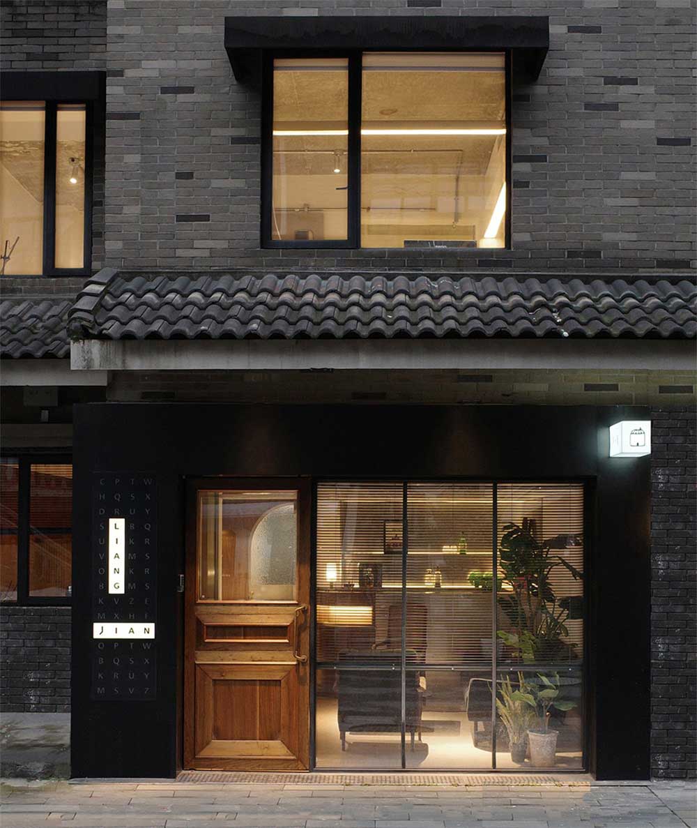 深圳南山區(qū)的古典風(fēng)味辦公工作室設(shè)計(jì)裝修——建筑外表