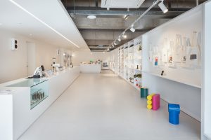 簡約清新工業(yè)風藝術裝飾品店鋪裝修設計 白色大理石收銀臺