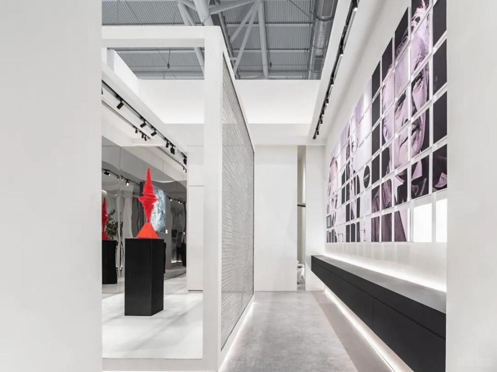 現(xiàn)代簡(jiǎn)約風(fēng)家居實(shí)驗(yàn)館展廳裝修效果圖 墻面拼貼人像造型